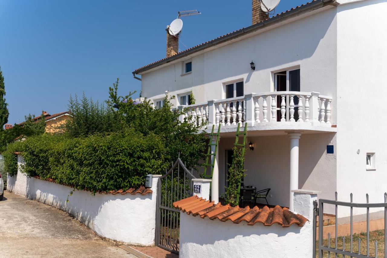 Apartments Oliva Porec Luaran gambar